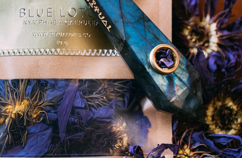 Labradorite pipe and Blue Lotus ritual kit