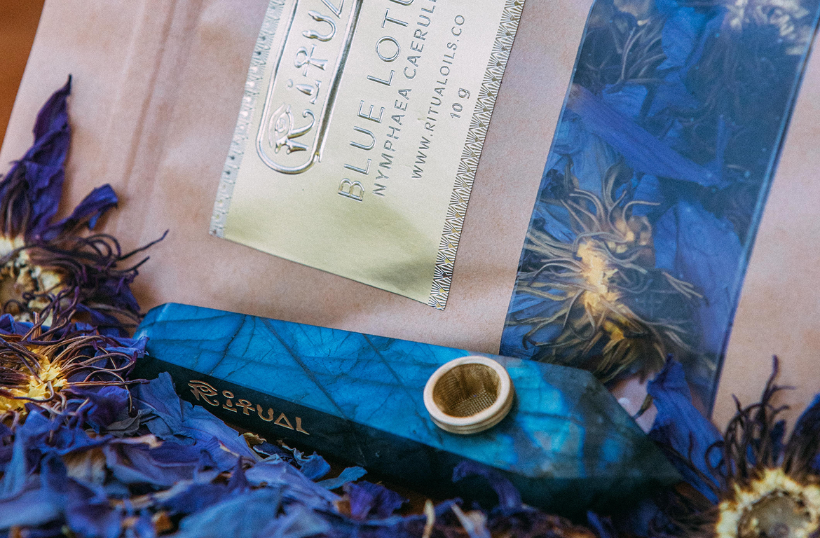 Labradorite pipe ritual set with Blue Lotus flowers
