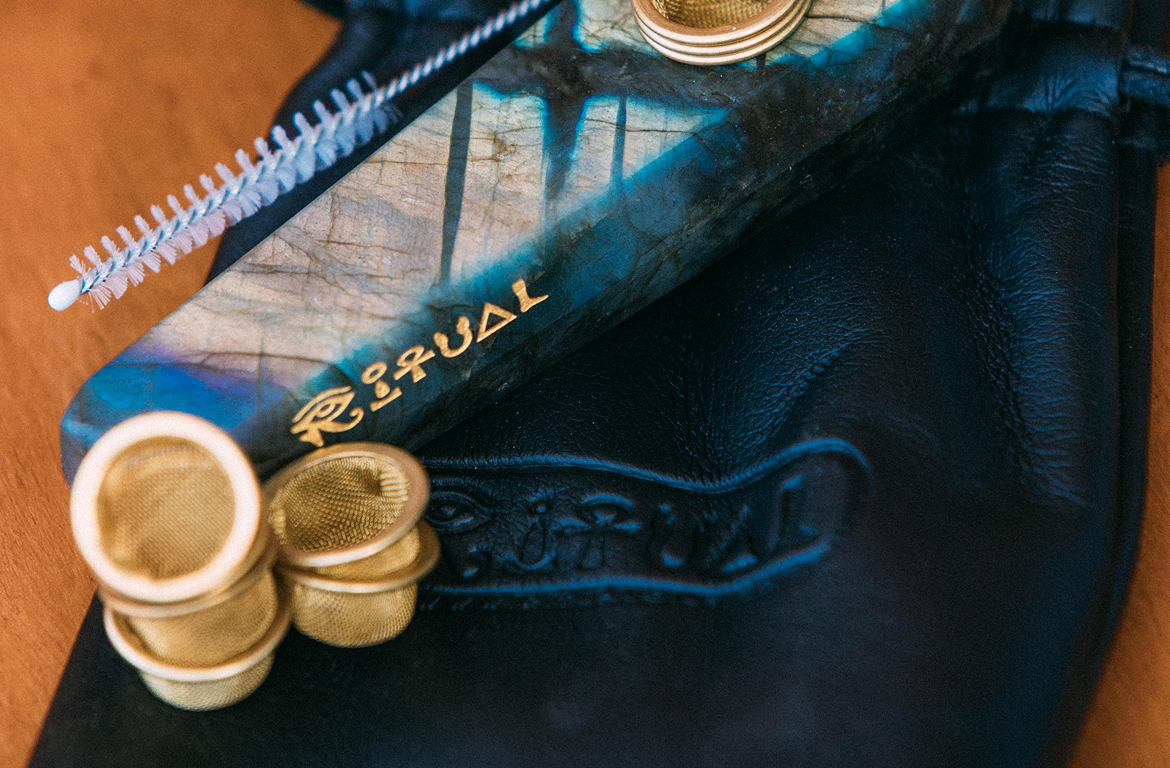 Labradorite ritual set packaging